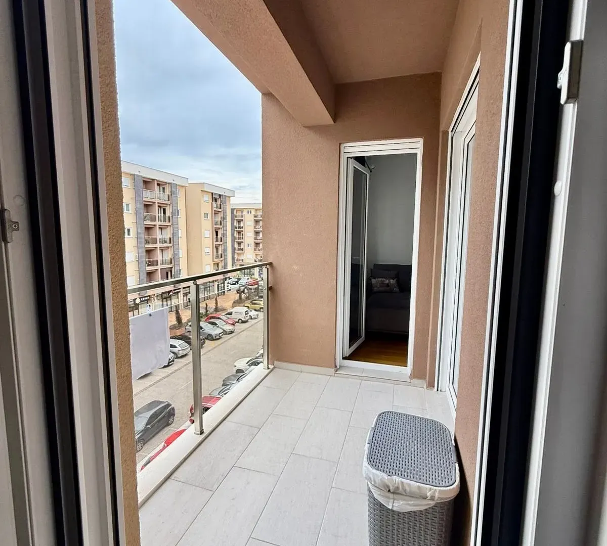 Izdavanje, dvosoban stan, 75m², City Kvart, Podgorica