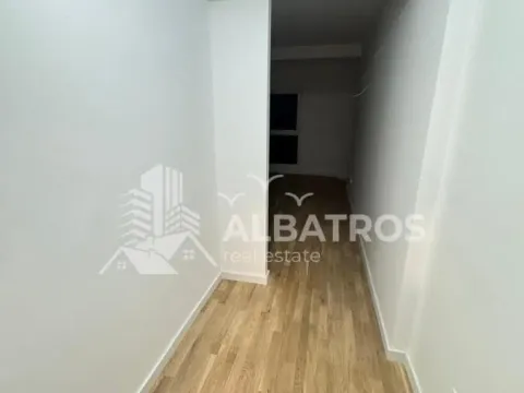 Rent, one bedroom apartment, 582m², Makedonsko naselje, Bar - image 5