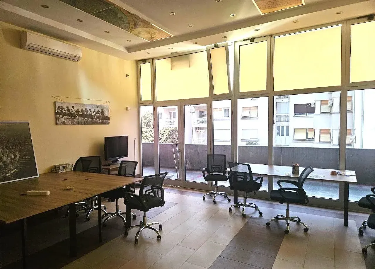 Izdavanje, poslovni prostor, 65m², Tivat, Crna Gora