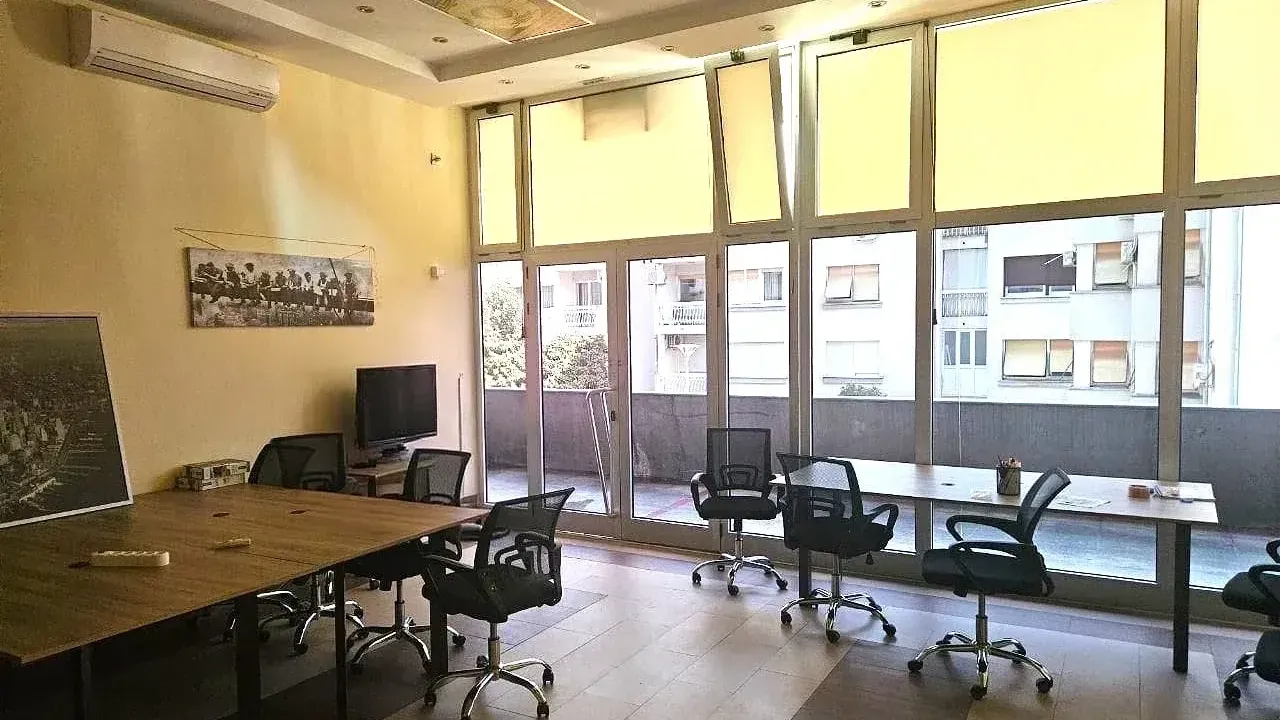 Izdavanje, poslovni prostor, 65m², Tivat, Crna Gora