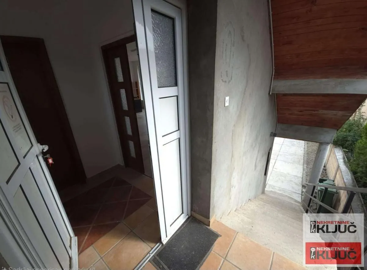 Rent, office space, 180m², Klisa, Novi Sad Sve Podlokacije