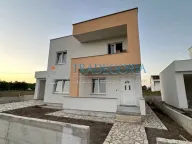 Sale, house, 120m², Ulcinj, Crna Gora - image 1