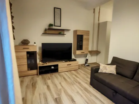 Prodaja, jednosoban stan, 35m², Bečići, Budva - image 5