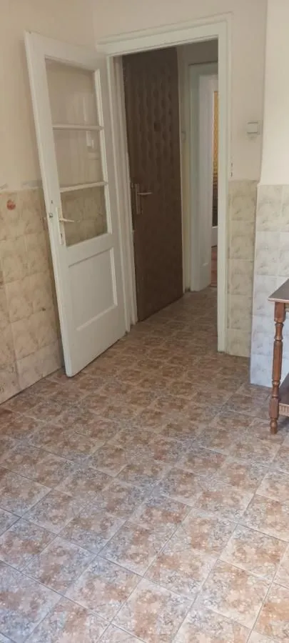 Rent, two bedroom apartment, 60m², Kalenić Pijaca, Vračar Sve Podlokacije