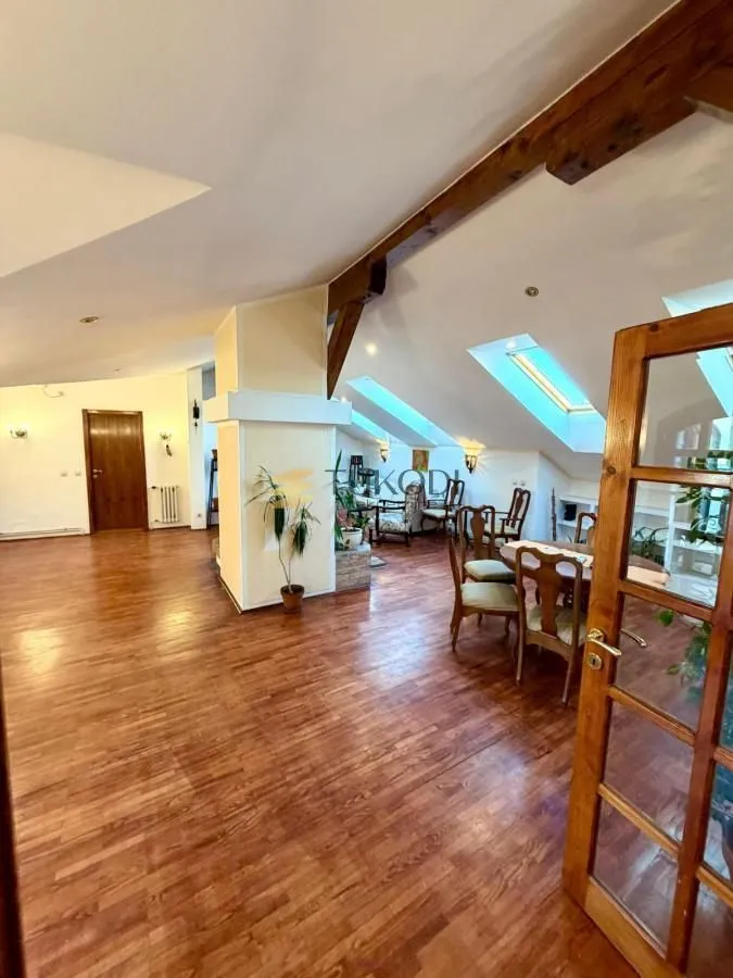 Rent, apartment, 210m², Stari Grad, Beograd