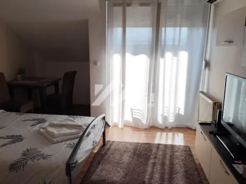 Izdavanje, stan, 26m², Kej, Novi Sad Sve Podlokacije - image 4