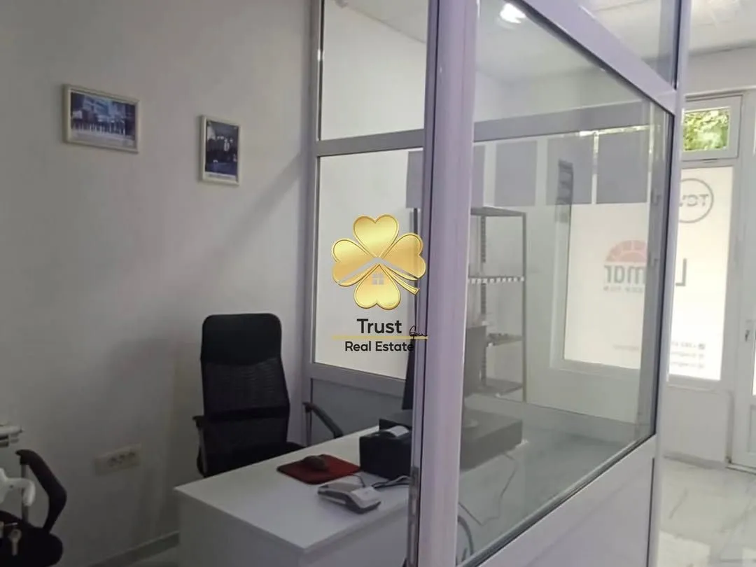 Rent, office space, 78m², Nikšić, Crna Gora