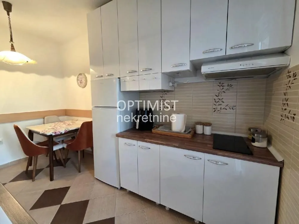 Izdavanje, dvosoban stan, 64m², Vračar Centar, Vračar Sve Podlokacije