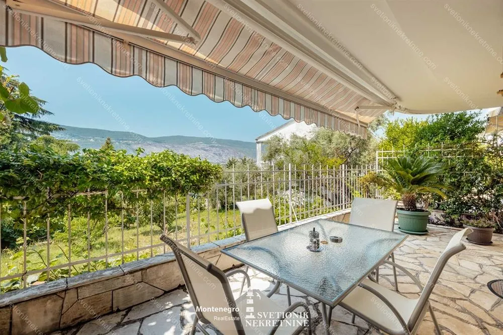 Prodaja, trosoban stan, 178m², Topla, Herceg Novi