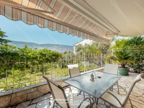 Prodaja, trosoban stan, 178m², Topla, Herceg Novi - image 1