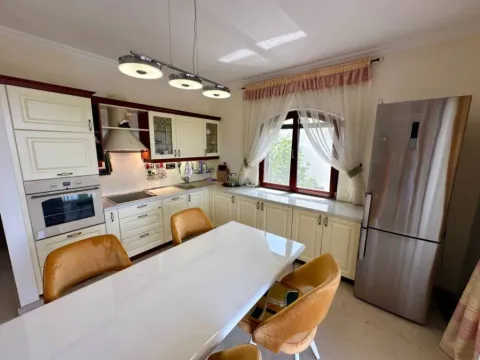 Sale, two bedroom apartment, 113m², Petrovac, Budva - image 5