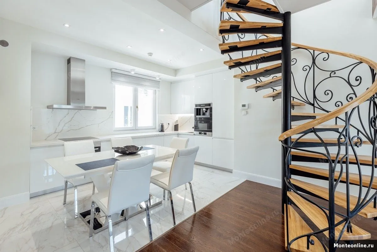 Prodaja, trosoban stan, 133m², Herceg Novi, Crna Gora