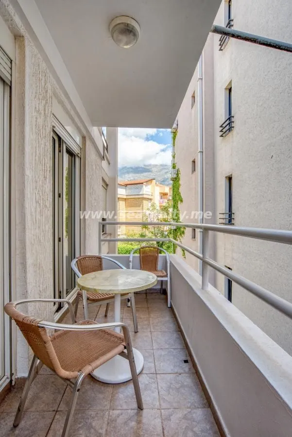 Rent, two bedroom apartment, 45m², Budva, Crna Gora
