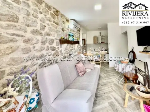 Sale, house, 220m², Stoliv, Kotor - image 11