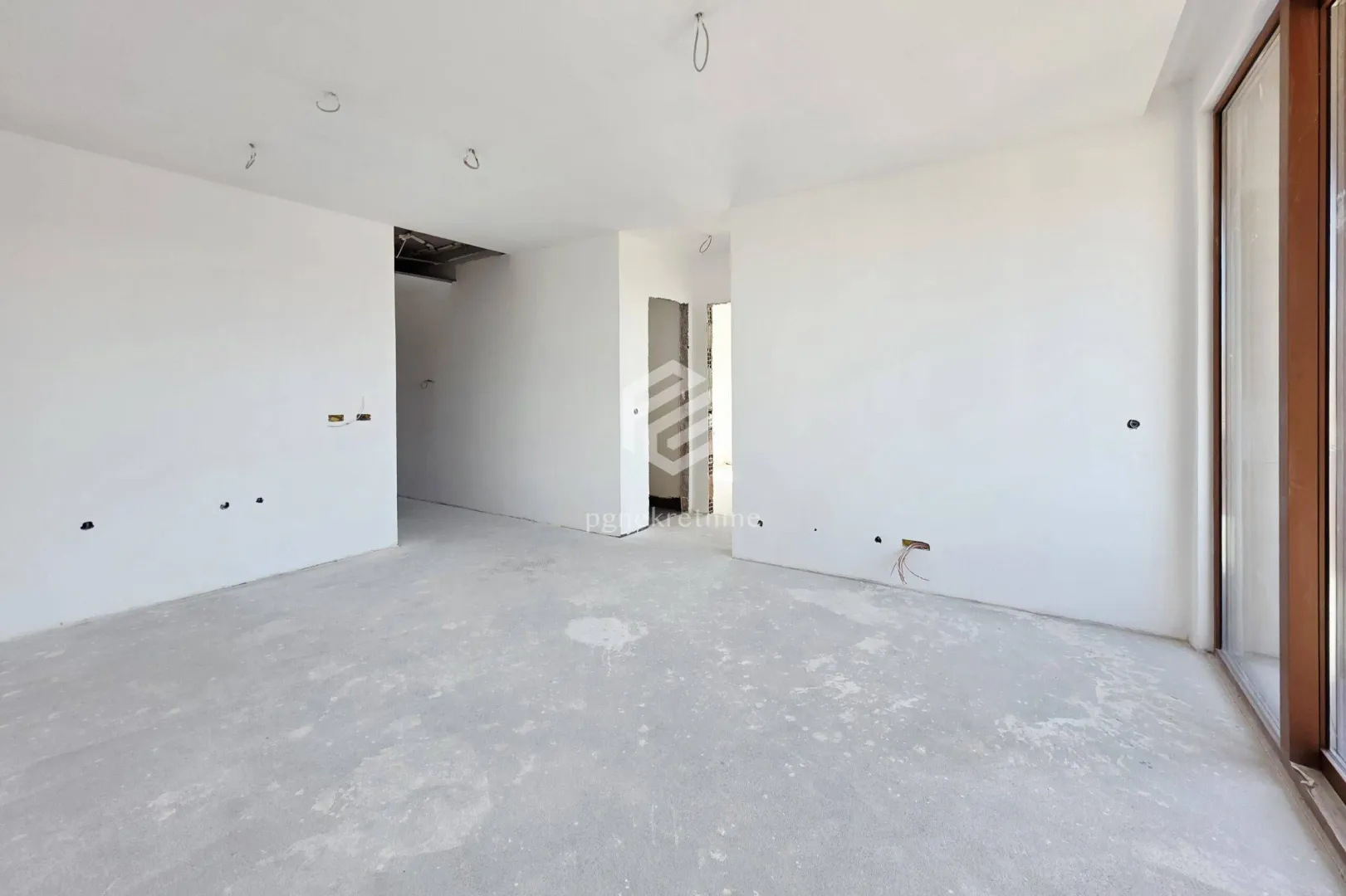 Prodaja, dvosoban stan, 67m², Konik, Podgorica