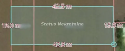 Prikaz parcele sa označenim dimenzijama i granicama zemljišta. - image 2