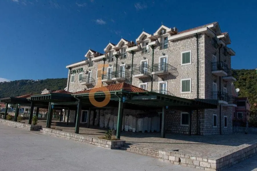Sale, office space, 800m², Herceg Novi, Crna Gora