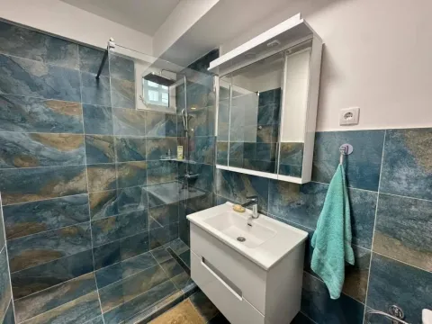 Izdavanje, trosoban stan, 80m², Kalenić Pijaca, Vračar Sve Podlokacije - image 18