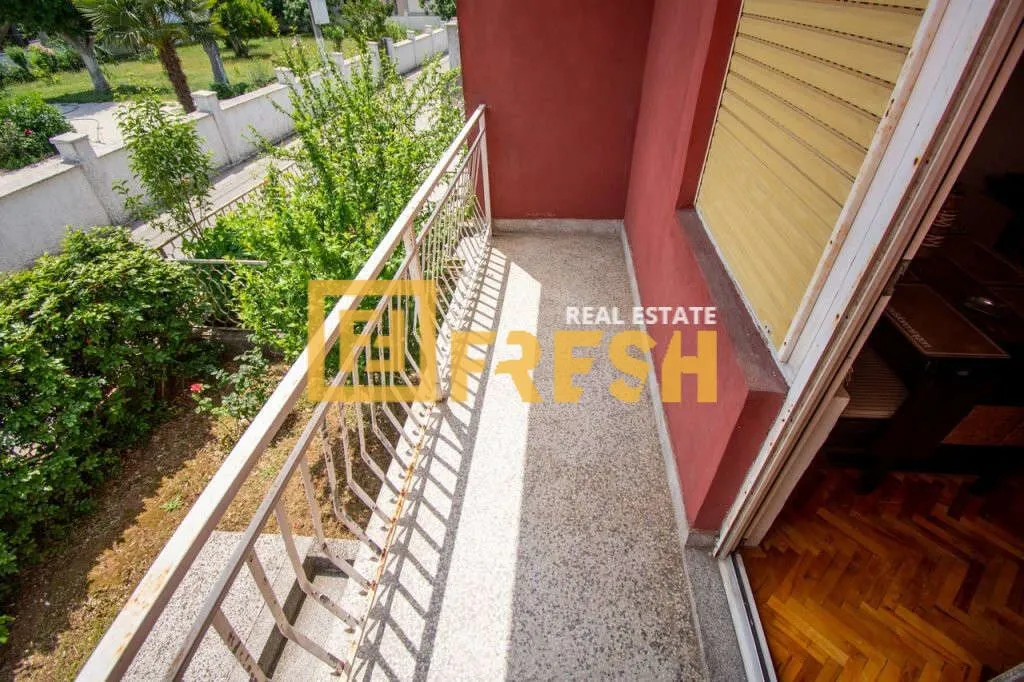 Rent, house, 214m², Tološi, Podgorica