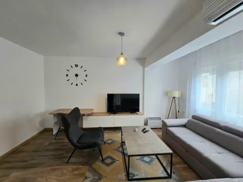 Rent, apartment, 68m², Tivat, Crna Gora - image 1