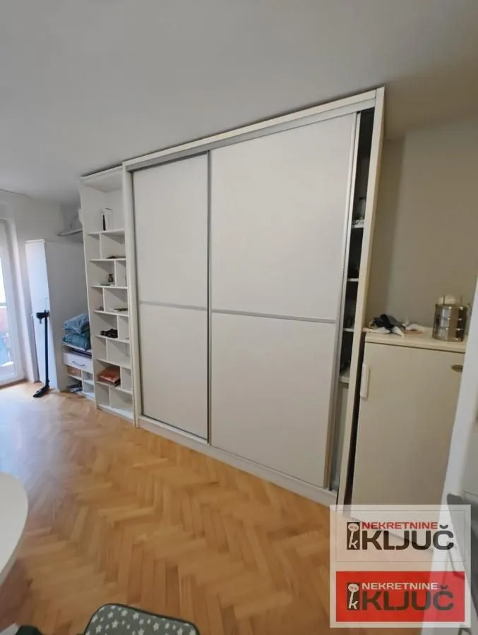 Rent, studio apartment, 28m², Adamovićevo Naselje, Novi Sad Sve Podlokacije