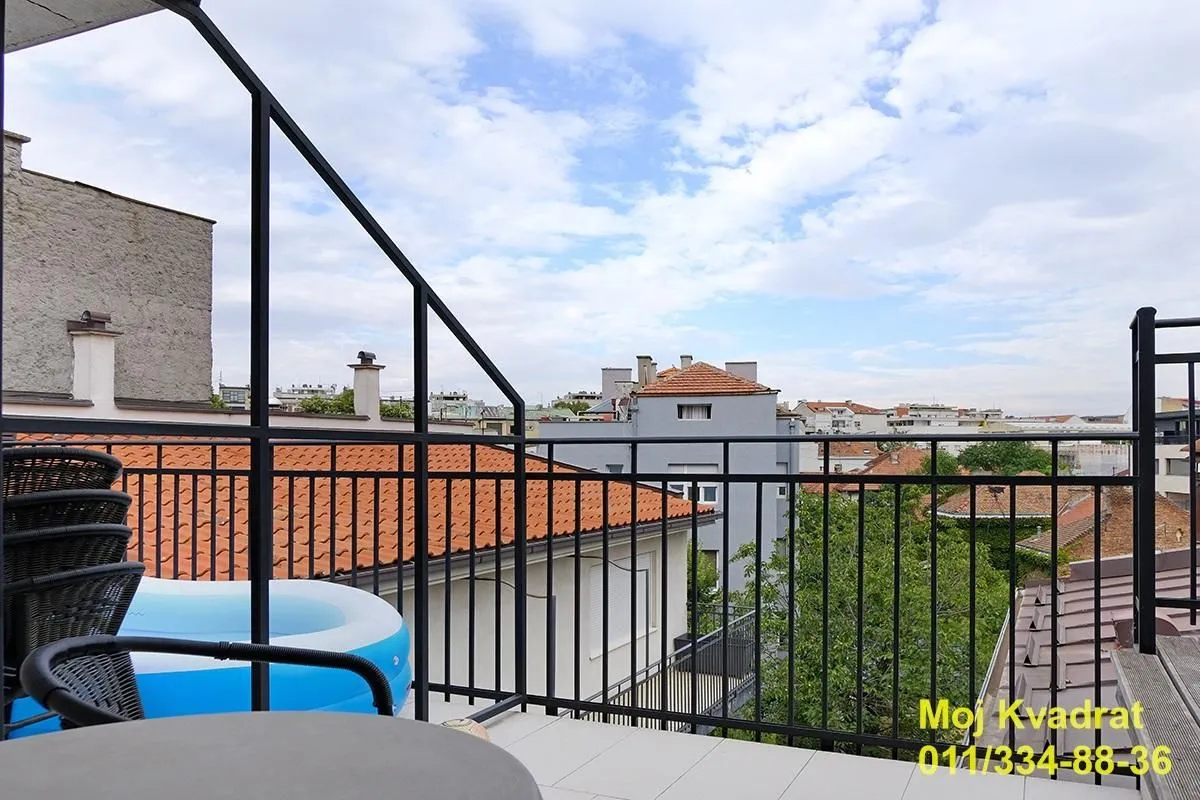 Sale, three bedroom apartment, 99m², Kalenić Pijaca, Vračar Sve Podlokacije