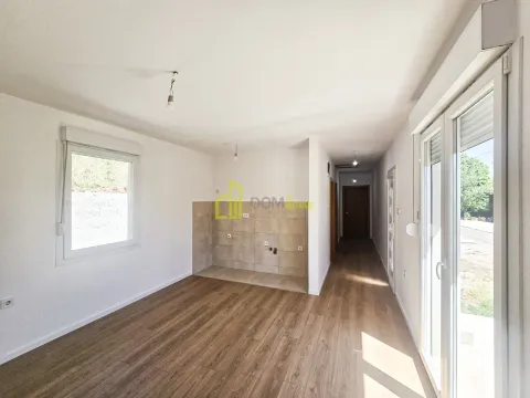 Rent, house, 60m², Ibričevina, Podgorica - image 9