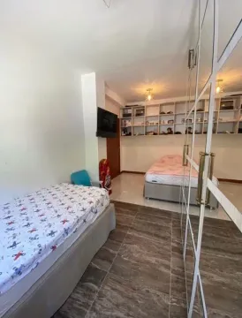 Spavaća soba sa dva kreveta i ugradnim plakarom. - image 9