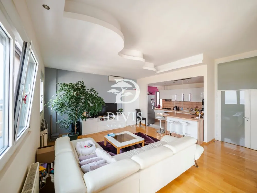 Sale, four bedroom apartment, 129m², Karaburma, Palilula Sve Podlokacije