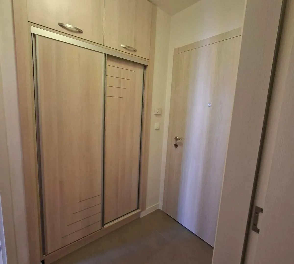 Rent, one bedroom apartment, 40m², Pobrežje, Podgorica