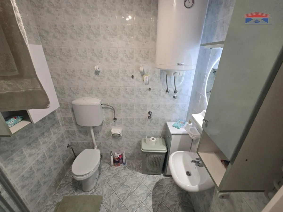 Prodaja, trosoban stan, 75m², Grbavica, Novi Sad Sve Podlokacije