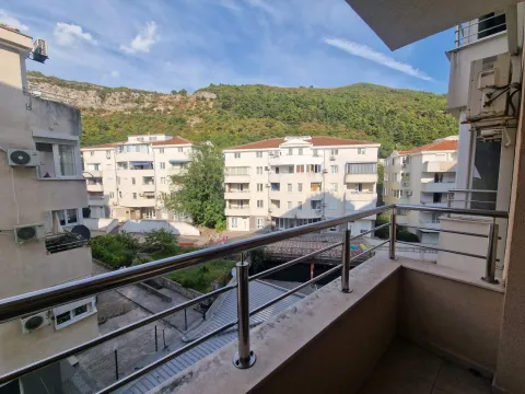 Rent, studio apartment, 35m², Budva, Crna Gora - image 5