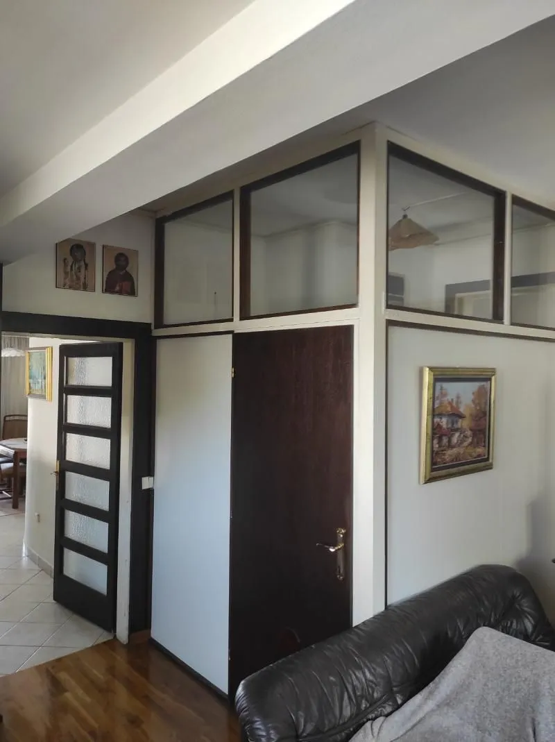 Prodaja, trosoban stan, 135m², Trošarina, Voždovac Sve Podlokacije