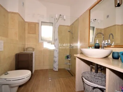 Prodaja, trosoban stan, 80m², Đenovići, Herceg Novi - image 8