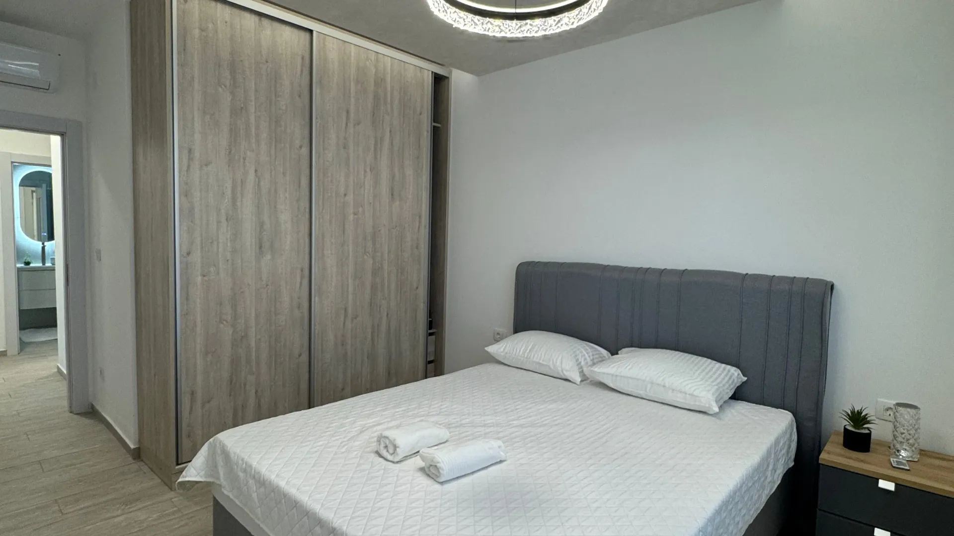 Sale, two bedroom apartment, 74m², Bečići, Budva