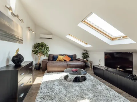 Sale, two bedroom apartment, 82m², Dobrota, Kotor - image 4