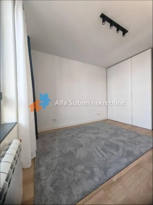 Rent, four bedroom apartment, 120m², Savski Venac, Beograd