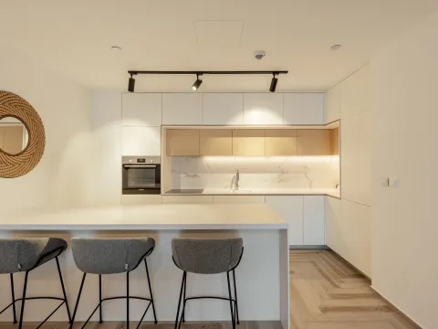 Prodaja, jednosoban stan, 81m², Kotor, Crna Gora - image 7