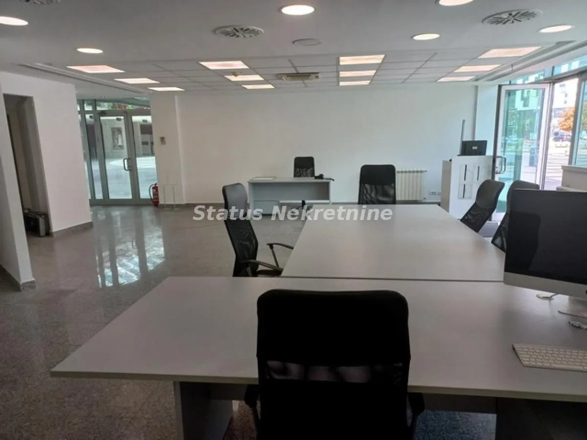 Sale, office space, 90m², Sajmište, Novi Sad