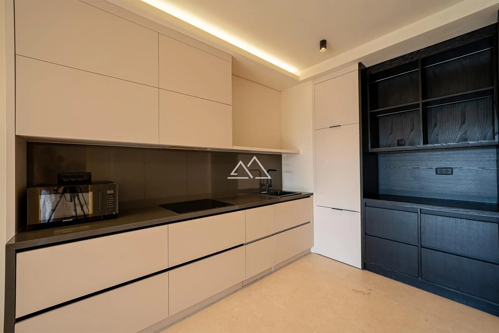 Sale, one bedroom apartment, 53m², Centar, Tivat