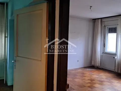 Sale, two bedroom apartment, 65m², Južni Bulevar, Vračar Sve Podlokacije - image 3