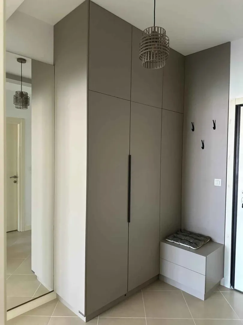Prodaja, jednosoban stan, 42m², Dobrota, Kotor