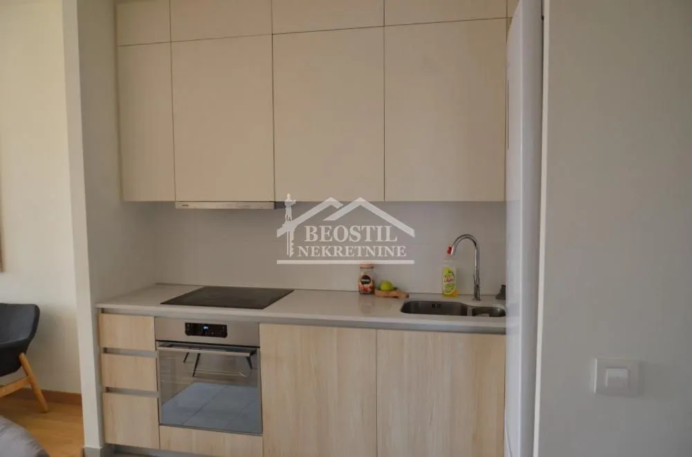 Prodaja, trosoban stan, 82m², Savski Venac, Beograd