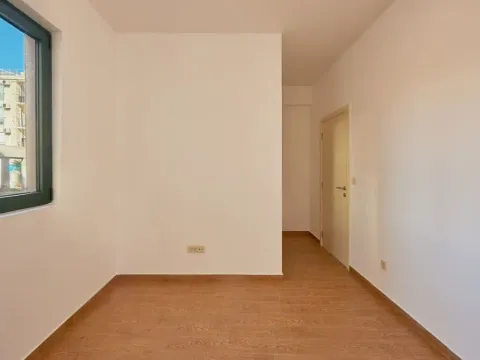 Sale, two bedroom apartment, 85m², Bečići, Budva - image 7