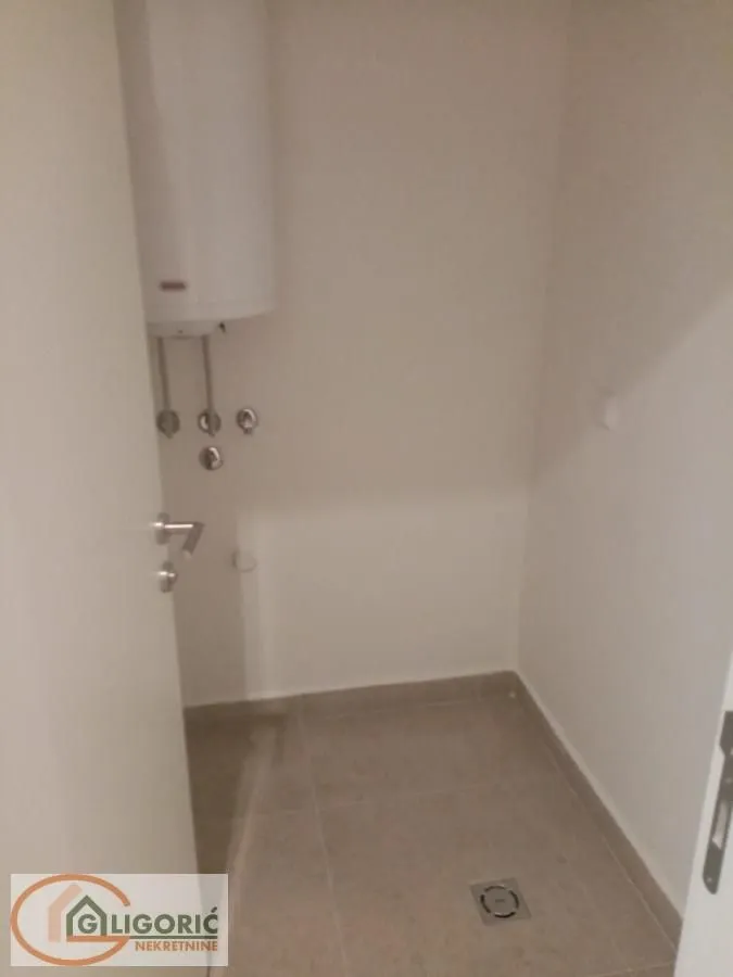 Prodaja, trosoban stan, 72m², Savski Venac, Beograd