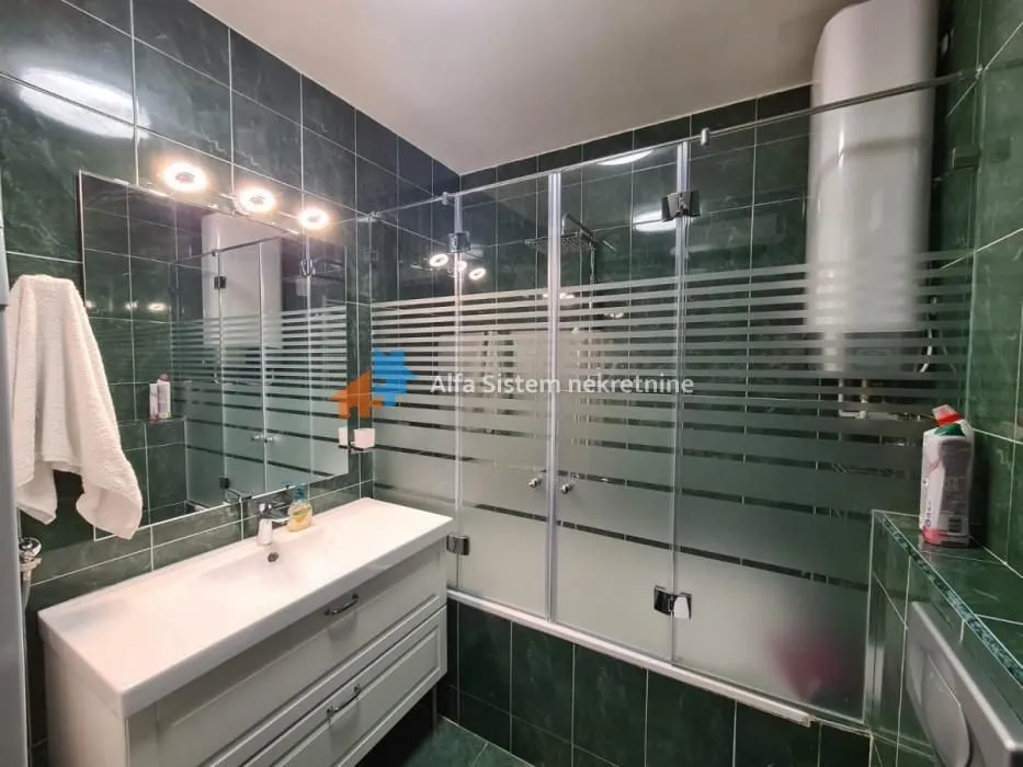 Rent, three bedroom apartment, 78m², Vračar Hram, Vračar Sve Podlokacije