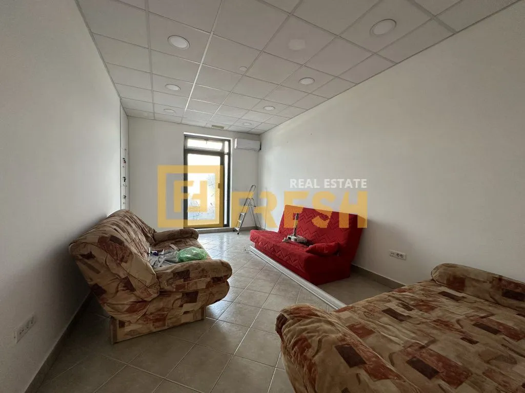 Rent, office space, 90m², Stari Aerodrom, Podgorica