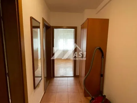 Izdavanje, jednosoban stan, 37m², Rotkvarija, Novi Sad Sve Podlokacije - image 6