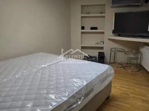 Rent, two bedroom apartment, 60m², Južni Bulevar, Vračar Sve Podlokacije - image 6