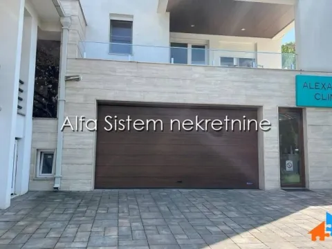 Rent, four bedroom apartment, 164m², Savski Venac, Beograd - image 16